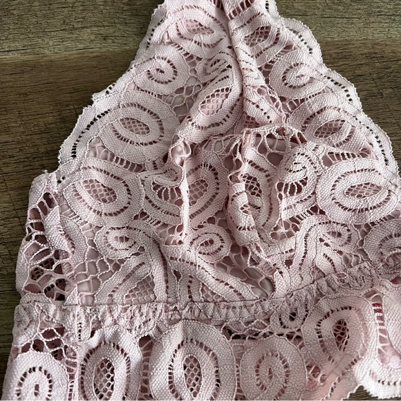 Victoria’s Secret PINK Blush Pink Lace Halter Neck Bralette Size Large - Picture 2 of 6